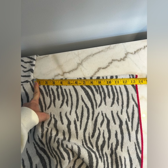 ANTHROPOLOGIE Light Grey White Tiger Striped Lizzie Mock Neck Pullover Sweater S - Picture 12 of 13